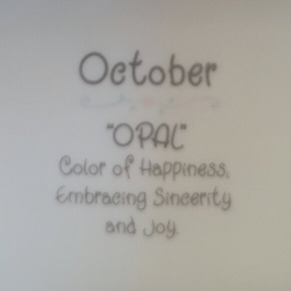 Precious Moments October Birthstone Hope Chest Gift Box - Picture 4 of 16